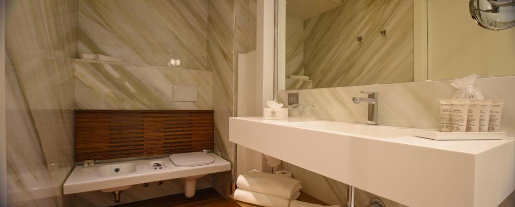 Santa Croce Boutique Hotel - 10