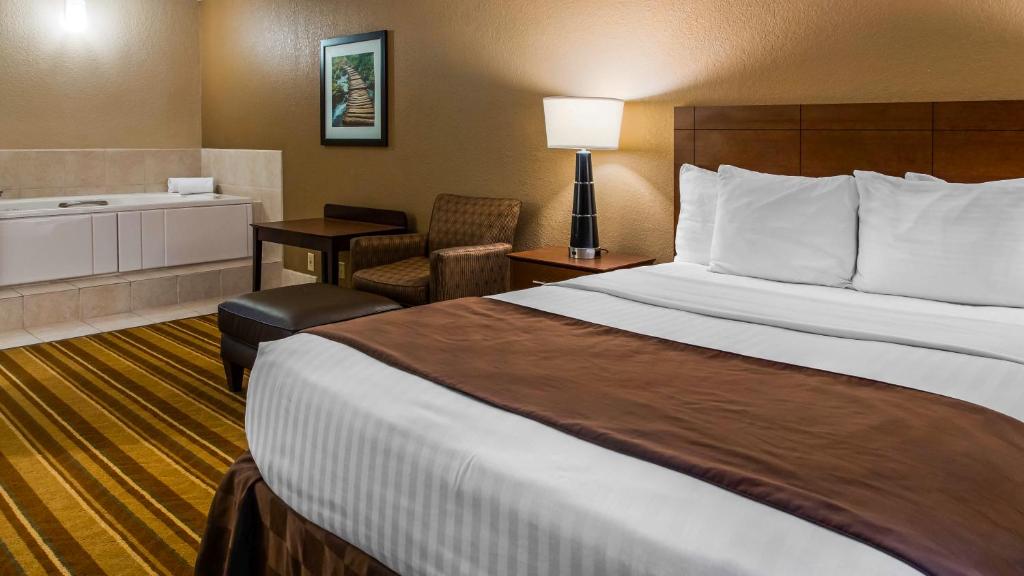Rock Island Inn & Suites Marshalltown - Chambre Queen Avec Baignoire Spa - Non-Fumeurs