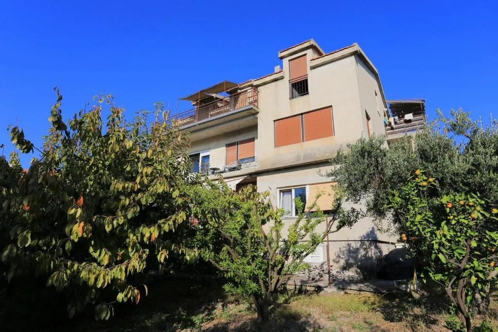 Apartments with a parking space Okrug Gornji, Ciovo - 1075, Trogir, Croaţia