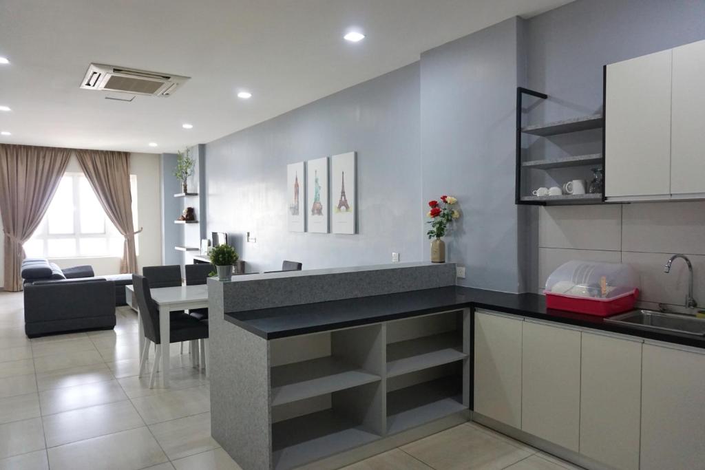 Kuchyň nebo kuchyňský kout v ubytování PM Octagon Ipoh Suites & Apartment 1