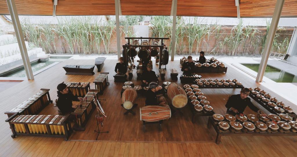 Restaurace v ubytování Ayom Java Village Solo
