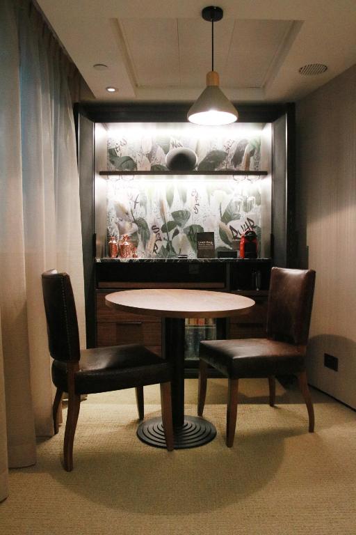 Ruang duduk di Ovolo Central