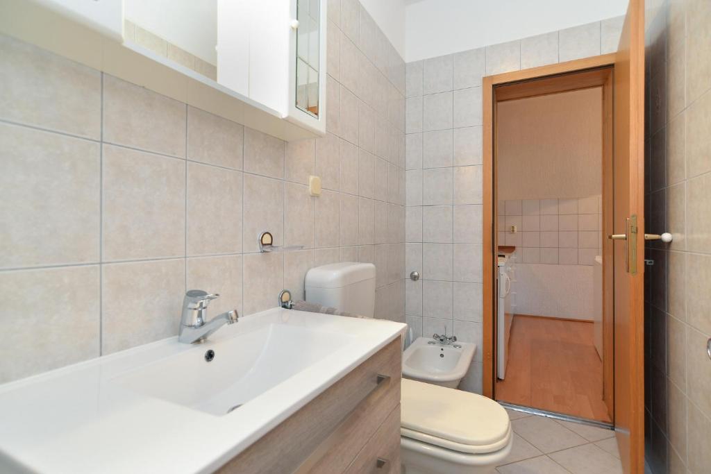 Łazienka w obiekcie Apartments Vrcevan 811