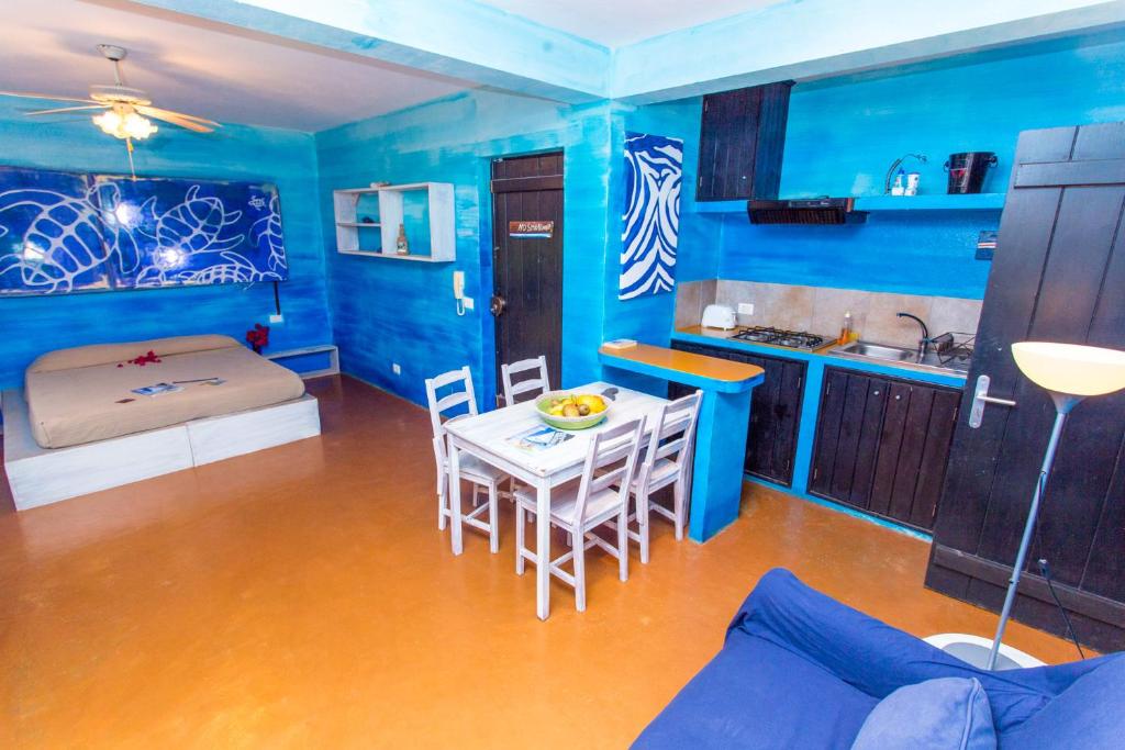 Kuchyň nebo kuchyňský kout v ubytování Surfactivity Guest House