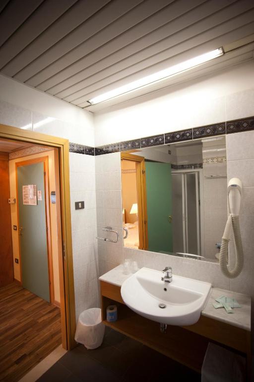 Hotel Marina Bay - Resim 36