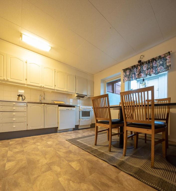 Kuchyň nebo kuchyňský kout v ubytování Abisko Hostel
