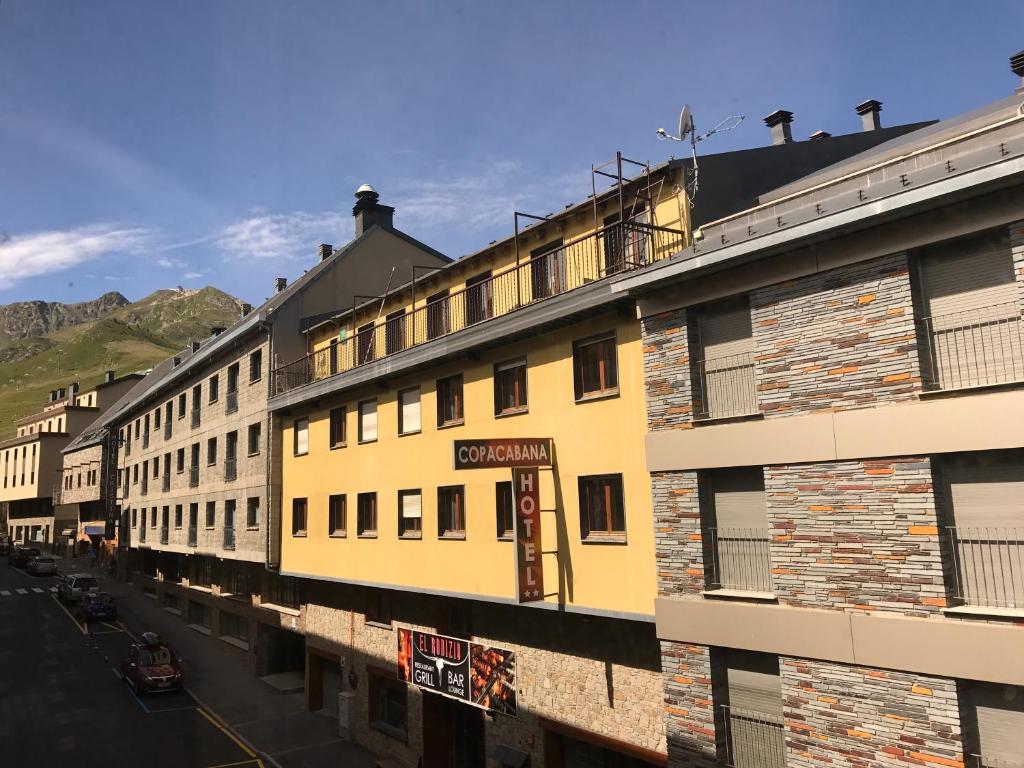 Nespecifikovaný výhled na hory nebo výhled na hory při pohledu z apartmánu