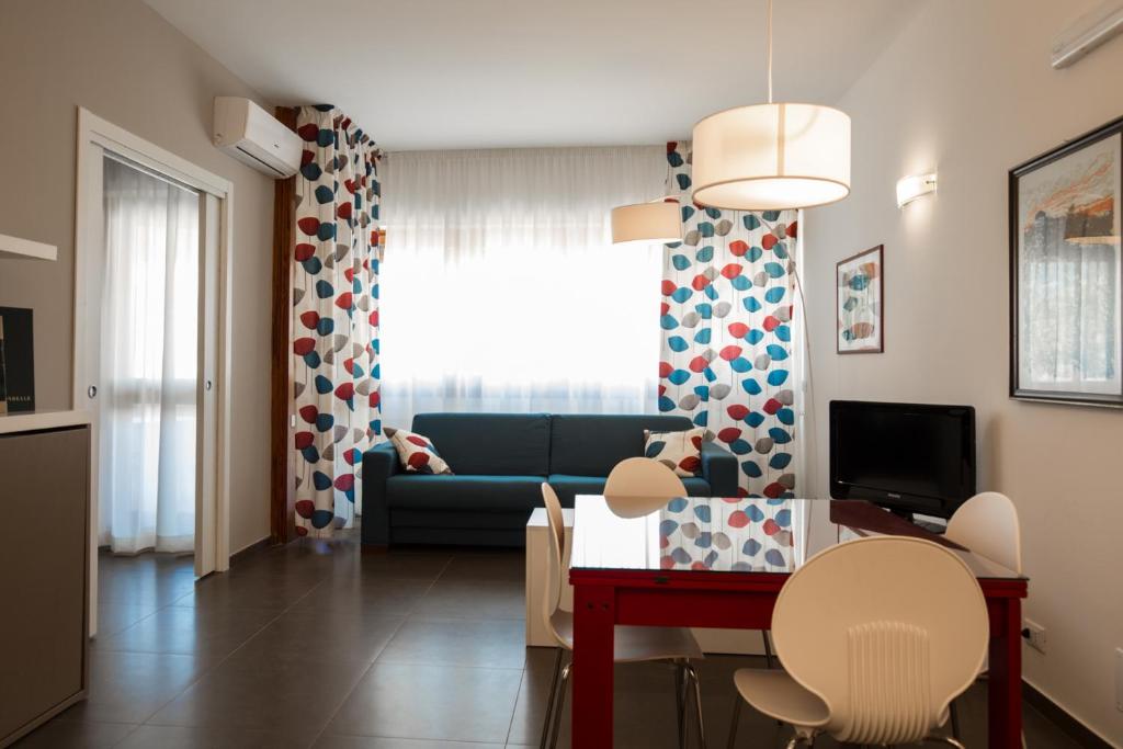 Marbela Apartments & Suites - Resim 43