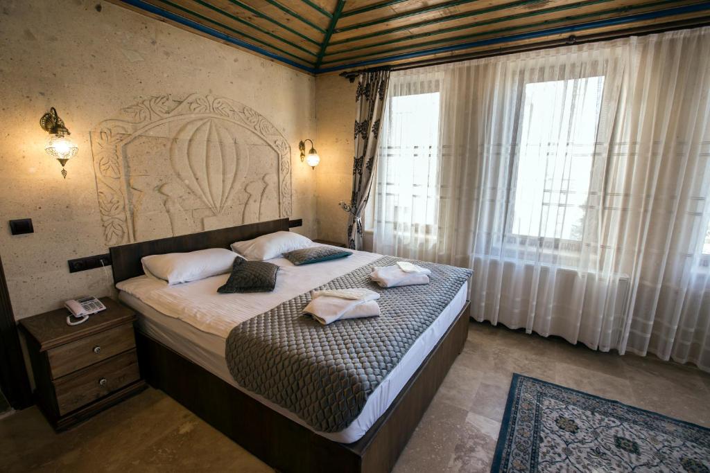 Cappadocia Elite Stone Hotel - Deluxe Triple Room