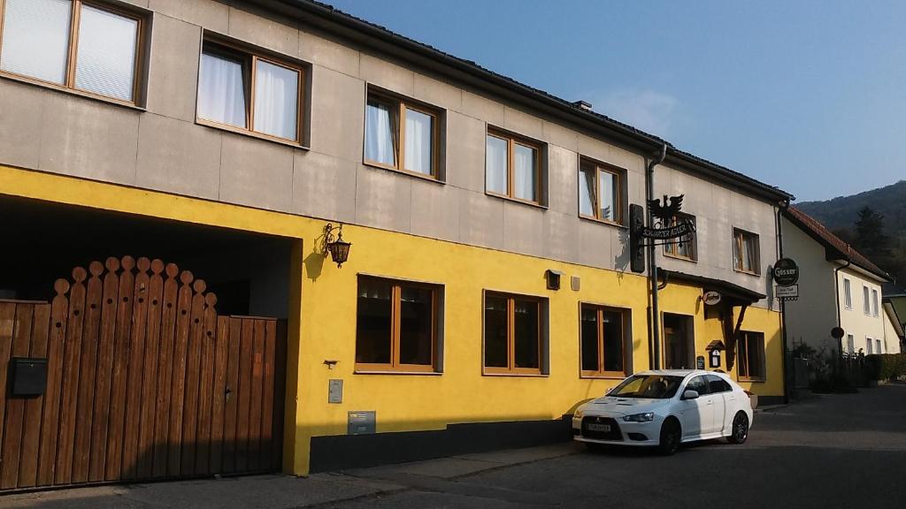 Budova, kde se penzion – hostinec nachází