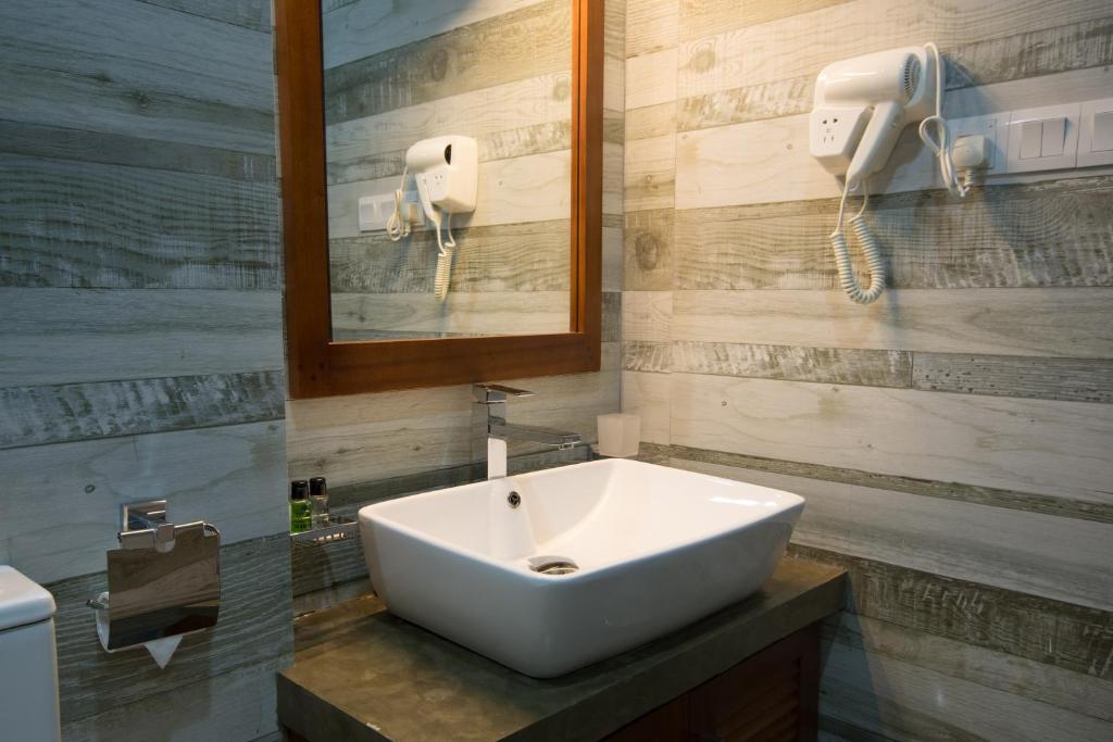 Koupelna v ubytování Ceyloni City Hotel