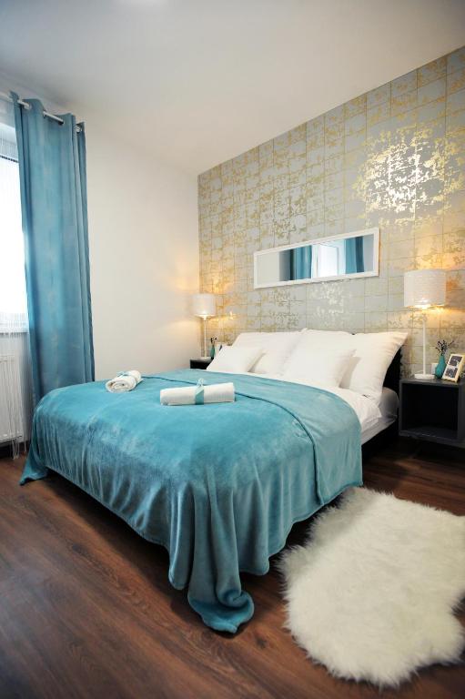 ONE Luxury Suites Eger - Apartment With Balcony