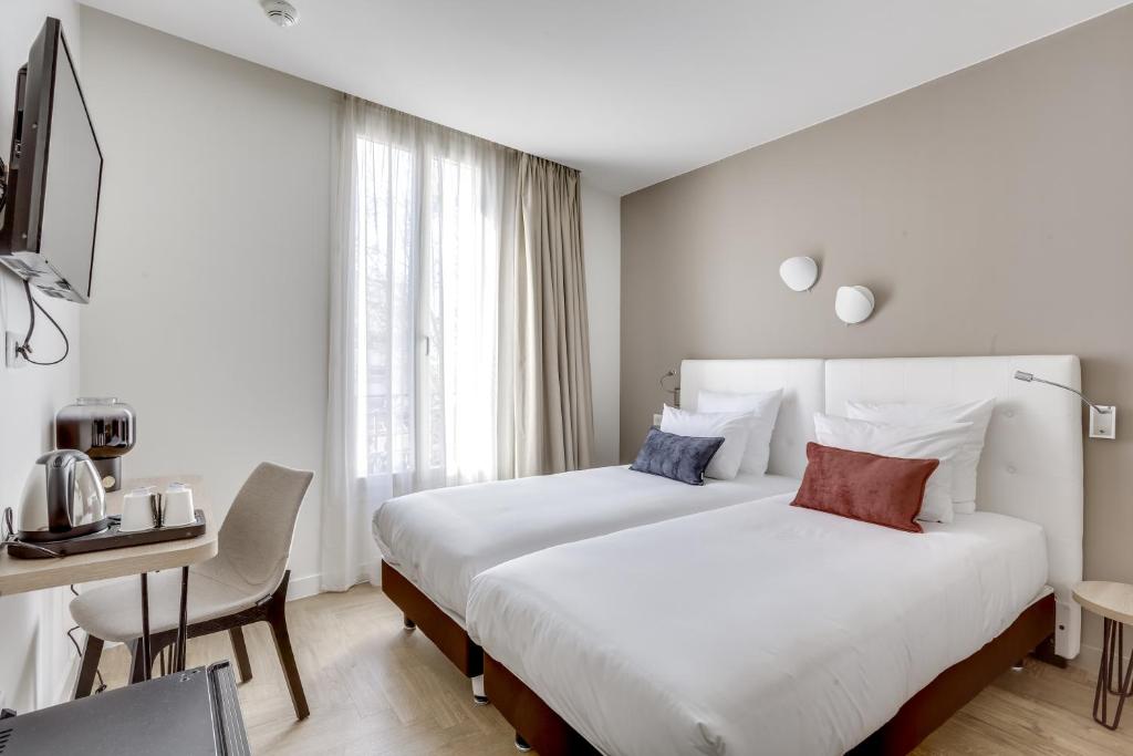 Hotel Courseine - Superior Double Or Twin Room
