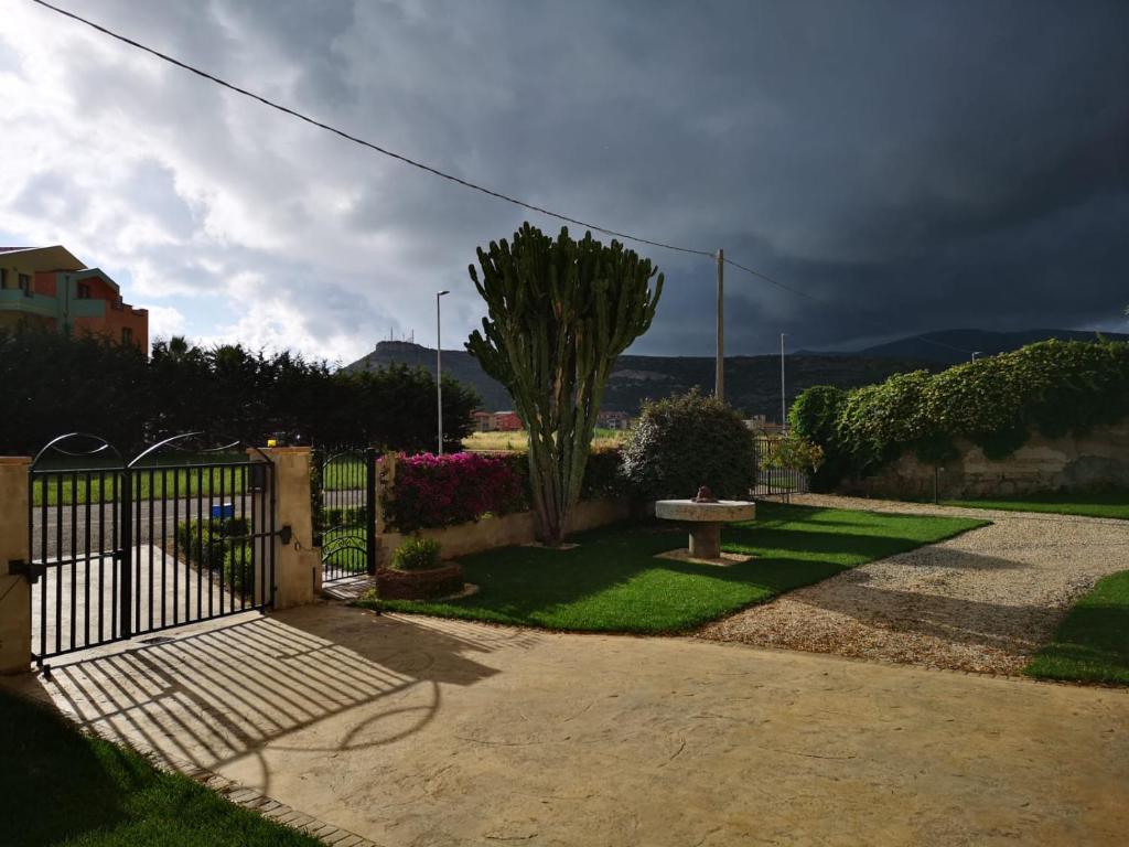 Luxury Home Bosa Marina ,Oristano - Appartement Met Uitzicht Op De Tuin