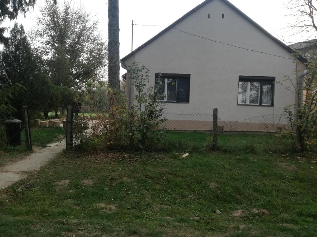 Monika Apartman 7400 Kaposvár, répáspuszta 26 kép - 1