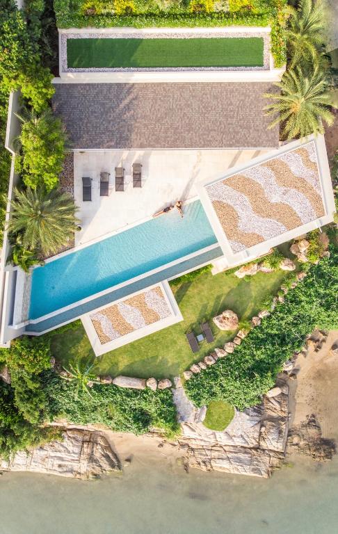 Bazén v ubytování Moonstone - Samui's Premier Private Villa nebo v jeho okolí