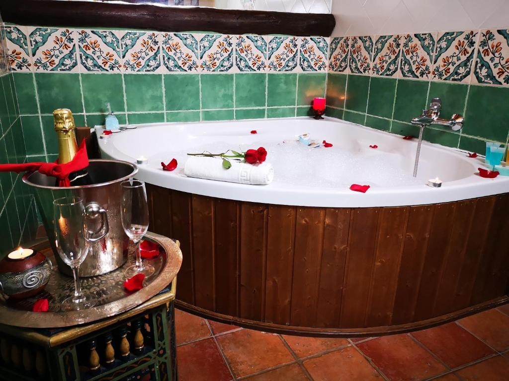 Jacuzzi Apartamentos La Suerte Hinojares