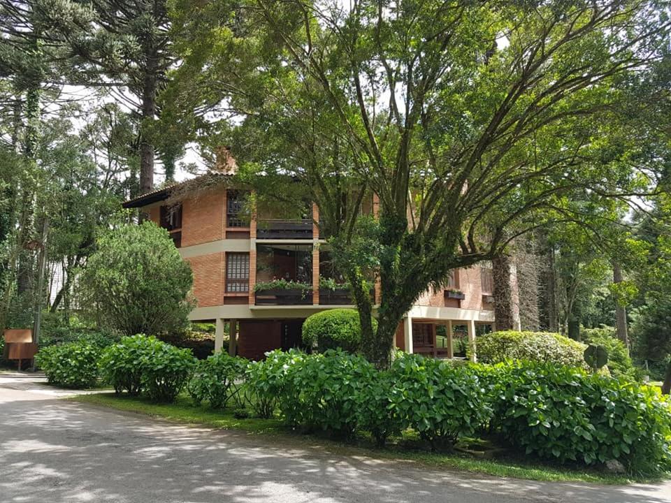 LOCAR-IN GRAMADO Solar das Hortênsias  LOCAR-IN GRAMADO Solar das Hortênsias