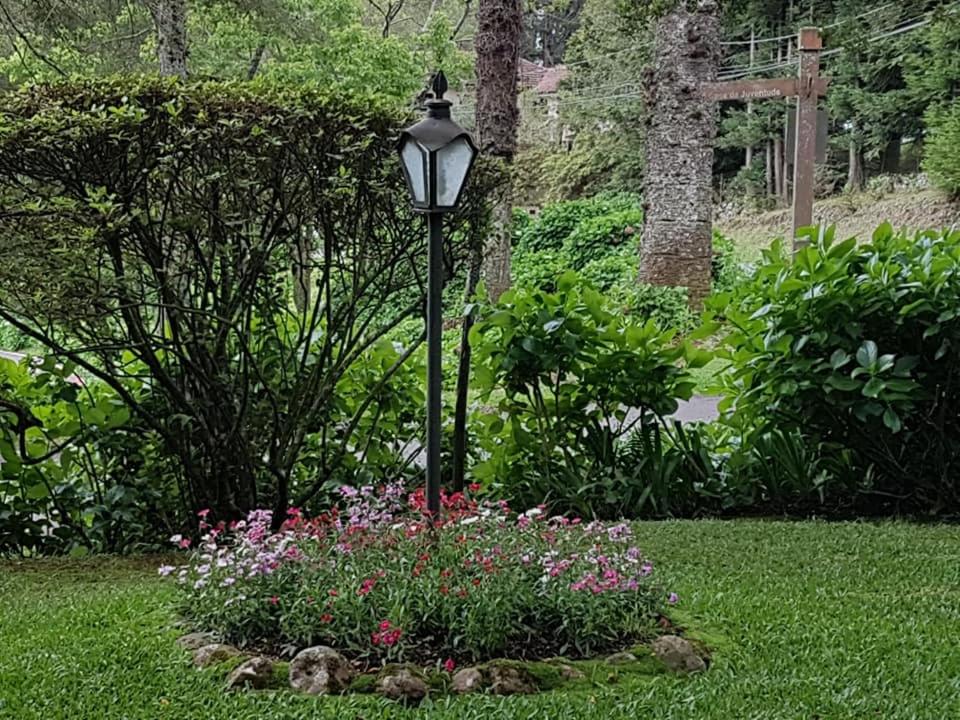 LOCAR-IN GRAMADO Solar das Hortênsias  LOCAR-IN GRAMADO Solar das Hortênsias