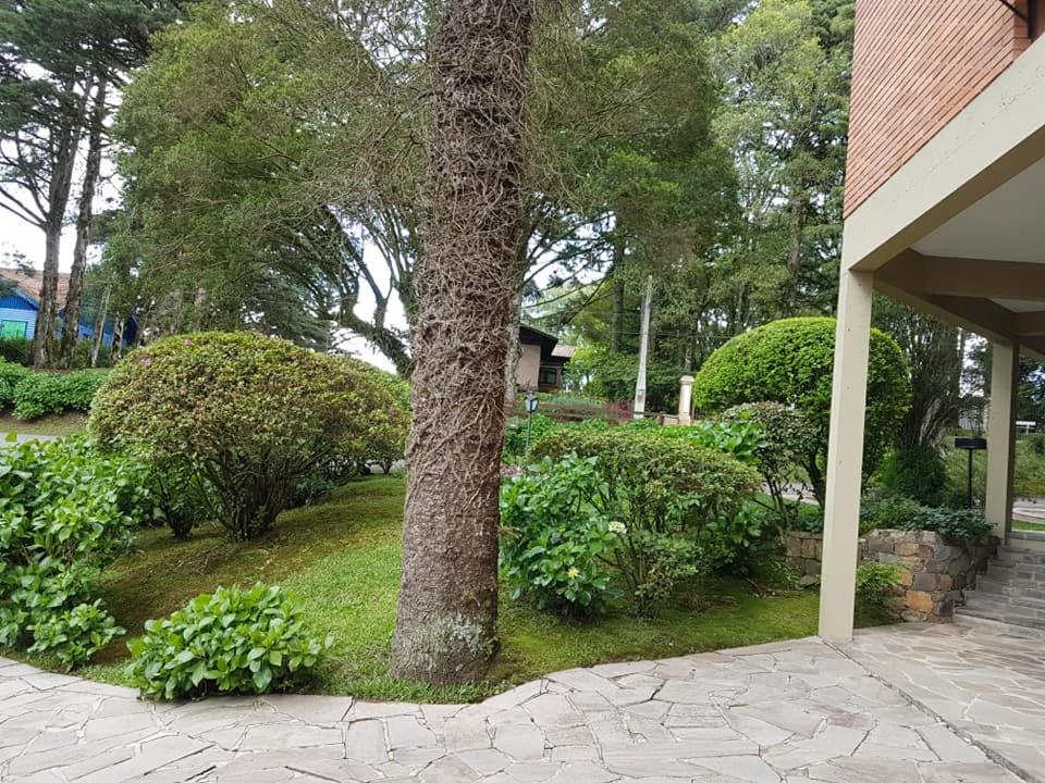 LOCAR-IN GRAMADO Solar das Hortênsias  LOCAR-IN GRAMADO Solar das Hortênsias