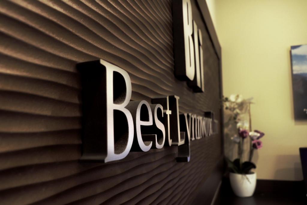 Fotografie z fotogalerie ubytování Best Lynnwood Inn v destinaci Lynnwood