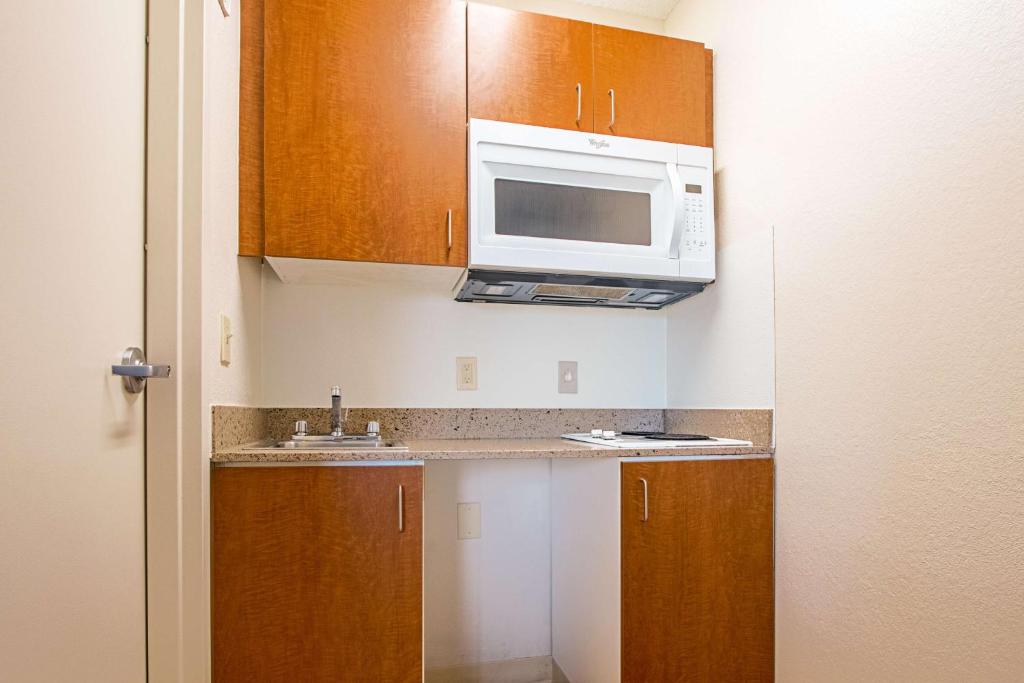 Welcome Suites-O'Fallon - Estudio Con Una Cama King Para No Fumadores