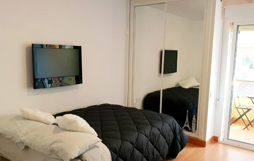 A television and/or entertainment centre at Alda Benalmadena