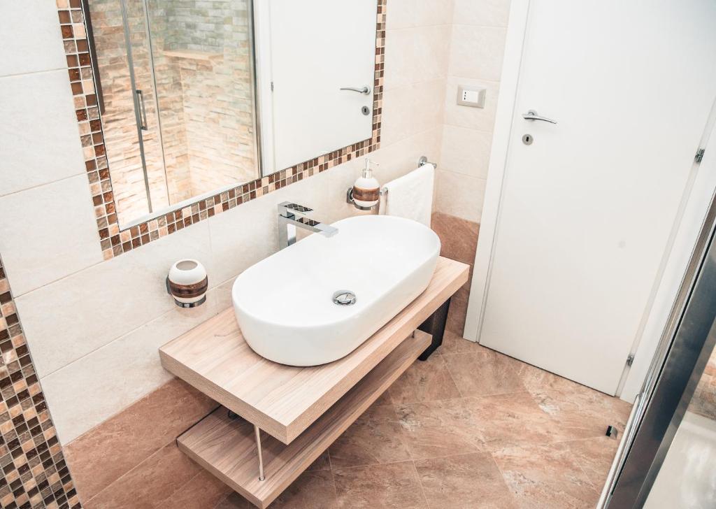 A bathroom at La Fiaba Roma Apartment