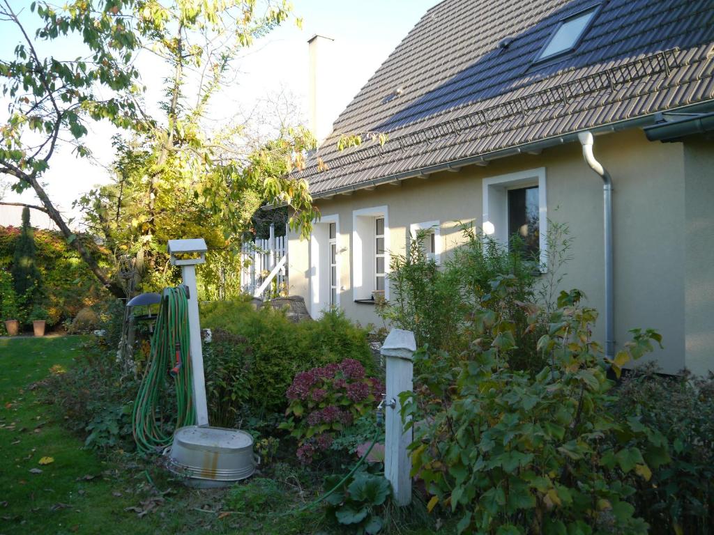 Ferienwohnung im Neubauernweg 3, Hoppegarten – Updated 2023 Prices