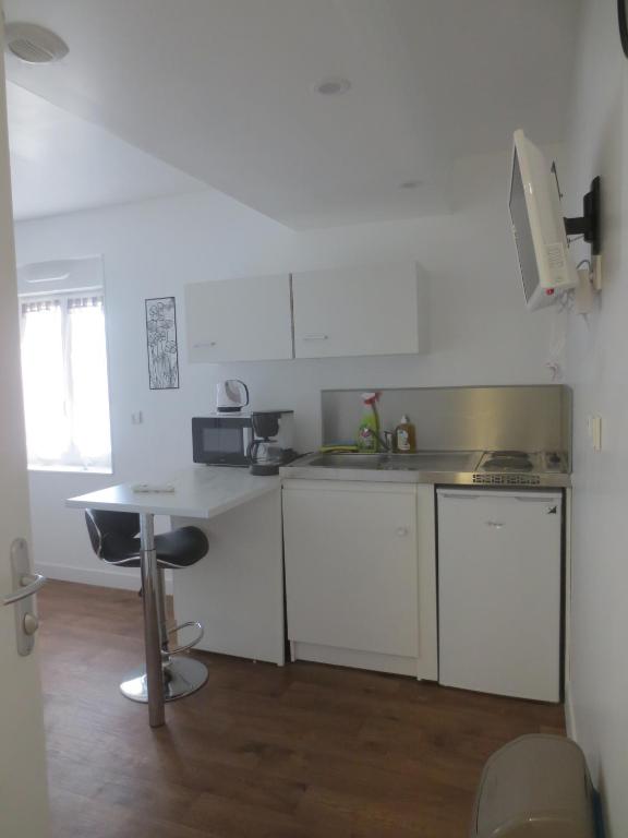 Appartements et studios meublés au centre ville d'Ouzouer Sur Loire - Studio