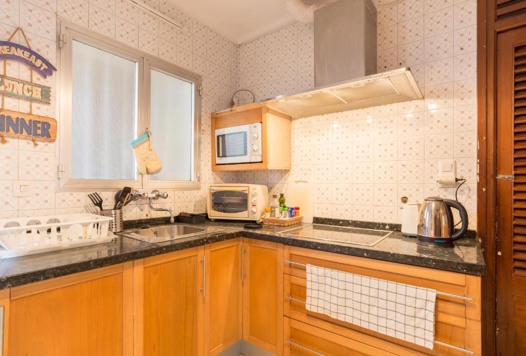 Kuchyňa alebo kuchynka v ubytovaní Rafaela Guest House