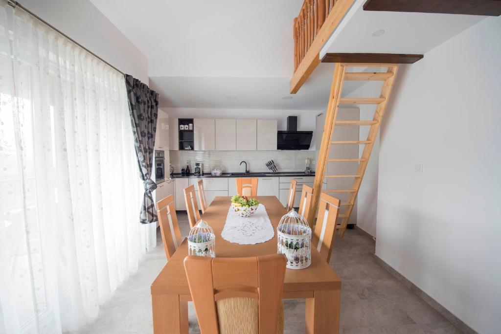 Fotografie z fotogalerie ubytování Villa Ivana v destinaci Zagvozd