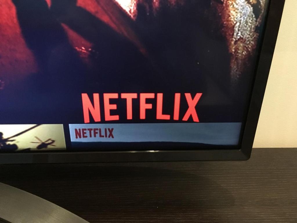 TV a/nebo společenská místnost v ubytování JAB Apartments Bandurskiego Business & Family