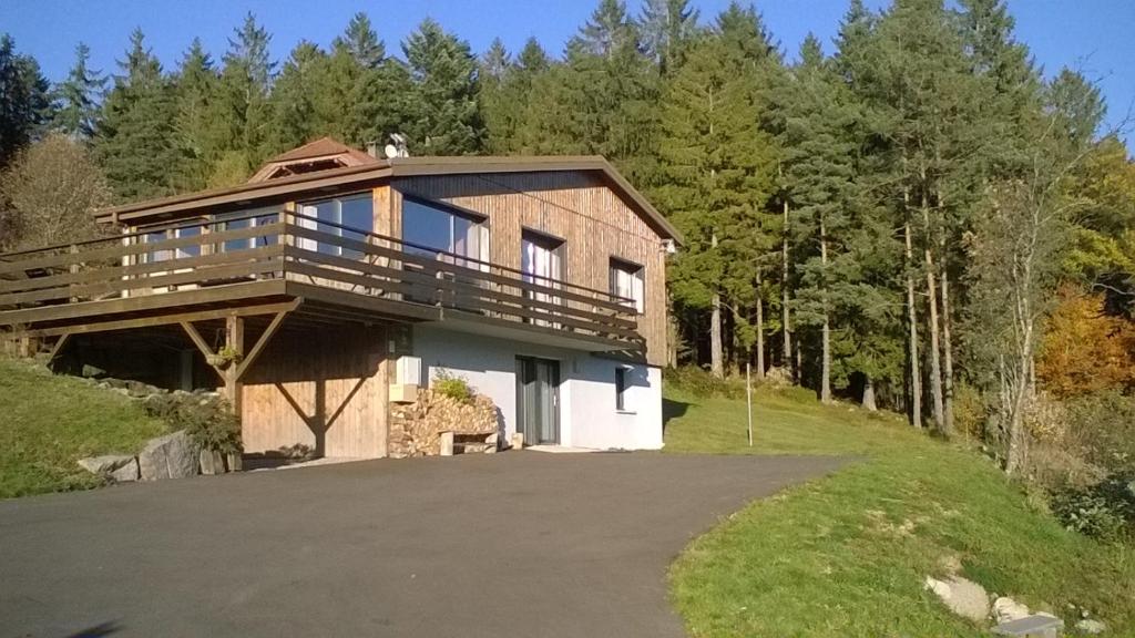 Edificio en el que se encuentra el chalet de montaña