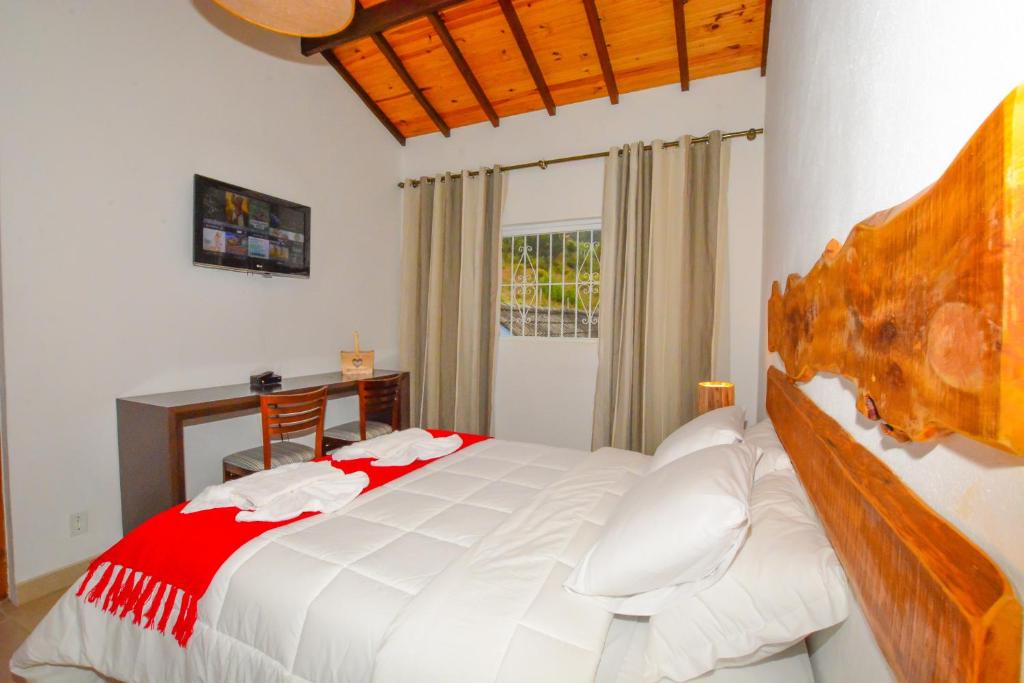 Maison Bleue Suites