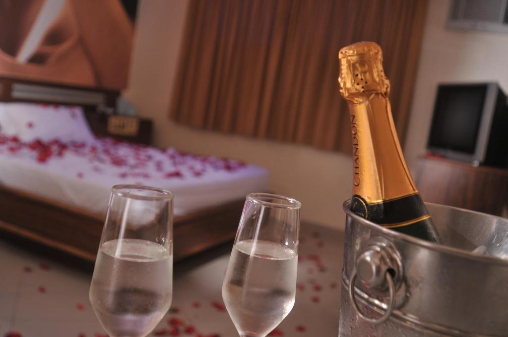  Motel Mambo - Adults Only