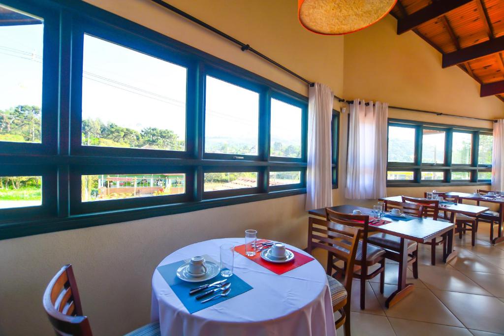  Maison Bleue Suites
