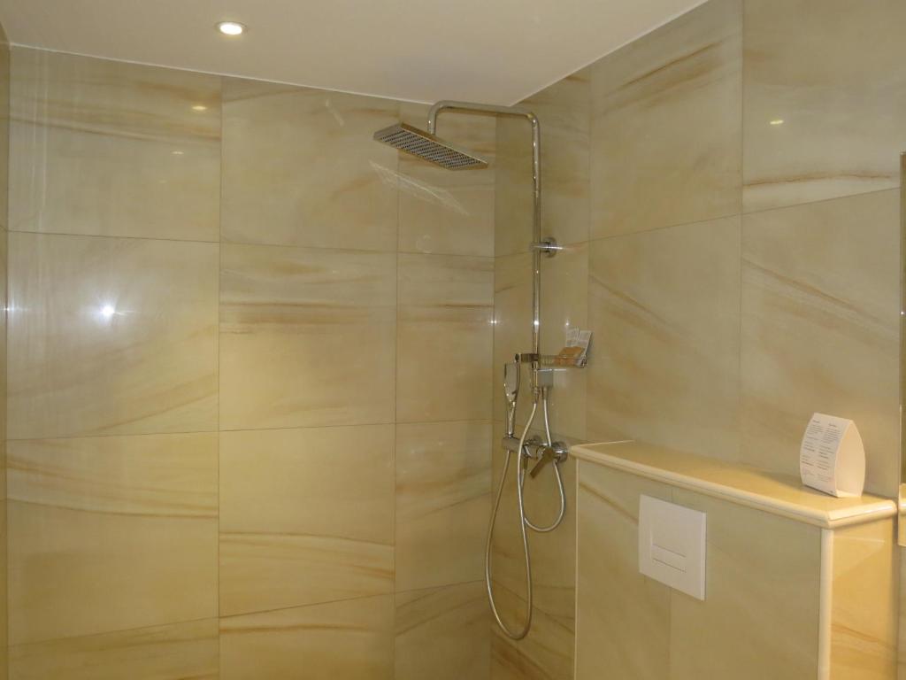 Koupelna v ubytování Hôtel Mare E Monti