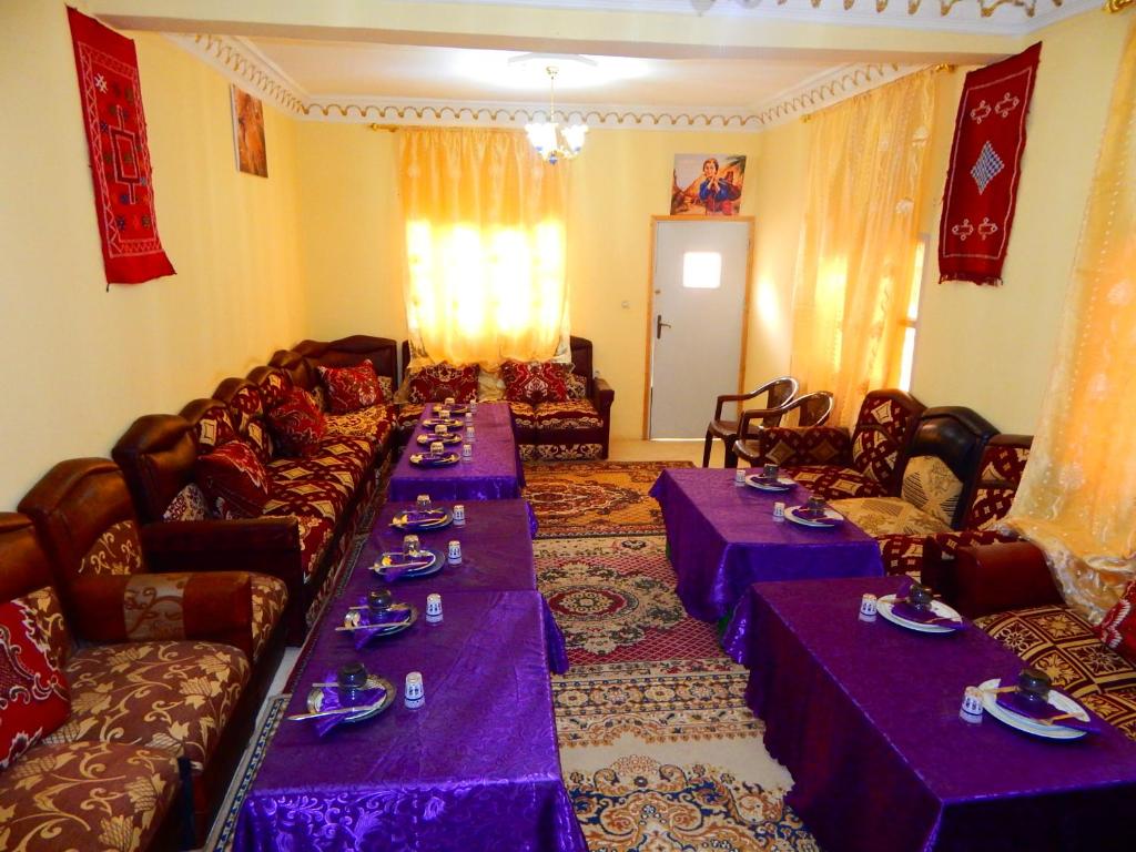 Posezení v ubytování Myhouse Todgha
