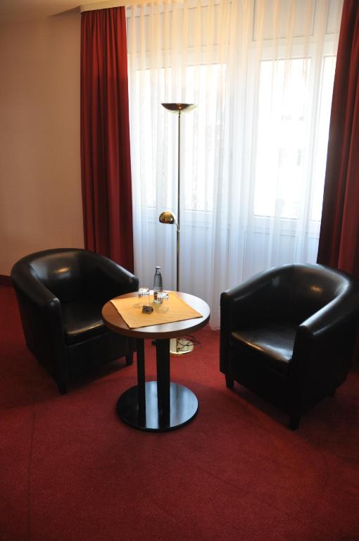 City Hotel Aschersleben - Standard Doppel- Oder Zweibettzimmer