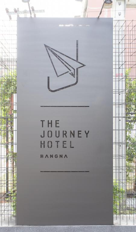 Certifikát, hodnocení, plakát nebo jiný dokument vystavený v ubytování The Journey Hotel Bangna