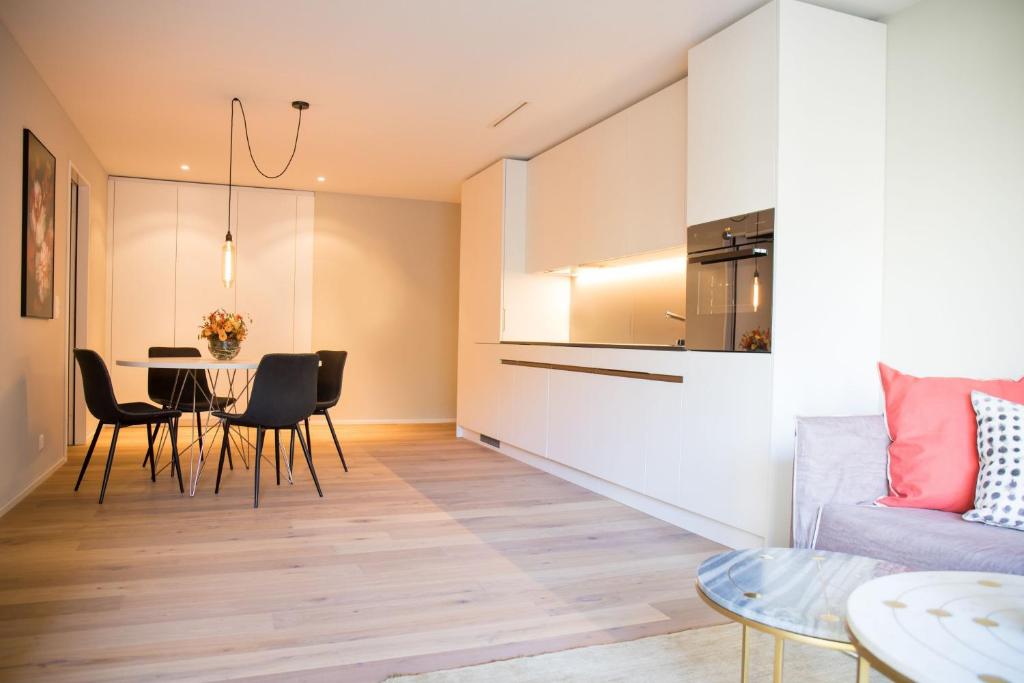 Kuchyň nebo kuchyňský kout v ubytování Gubelhof Suites