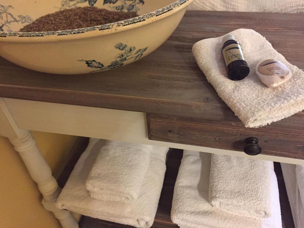 Les Aiguières en Provence - Familiekamer Met Douche