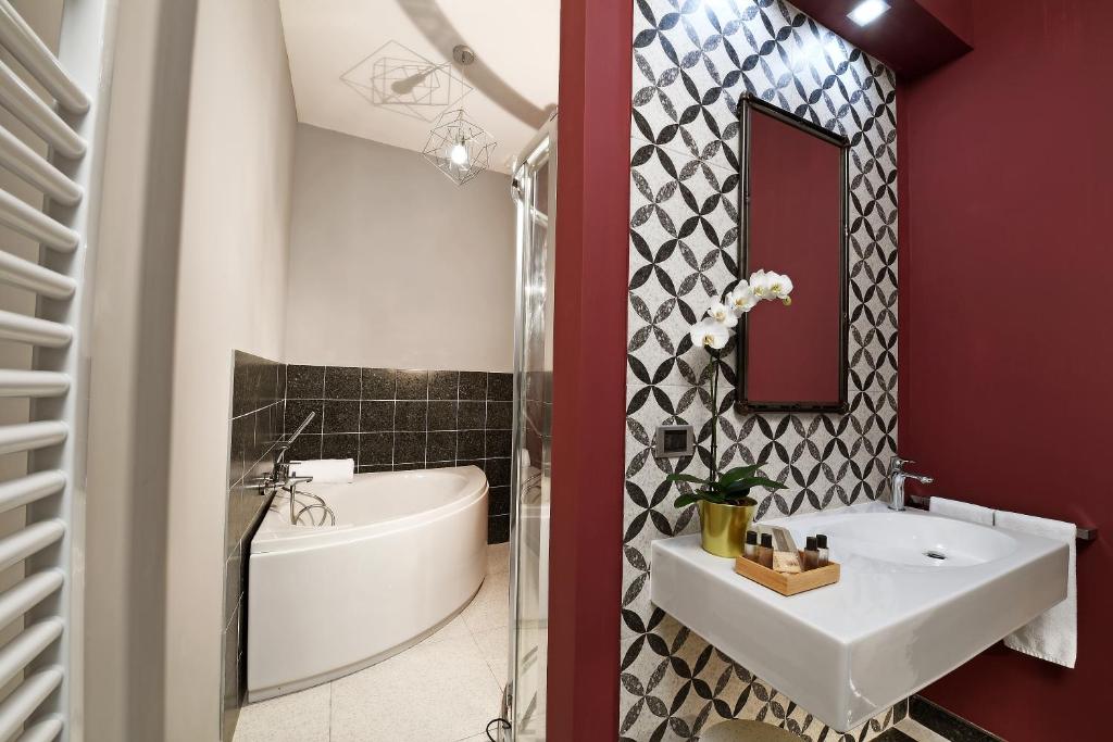 Panoramic Villa Garassino - country rooms and fine restaurant - Standard Double Room