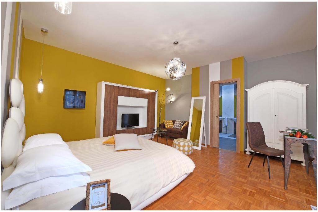 Panoramic Villa Garassino - country rooms and fine restaurant - Standard King Room