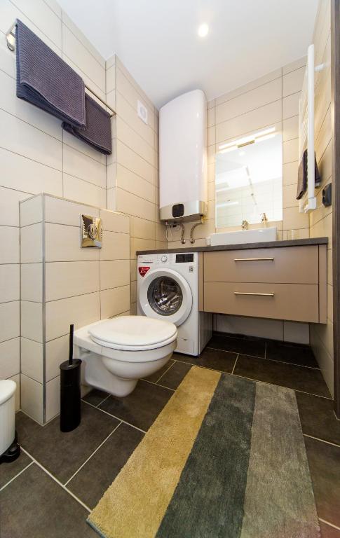 Koupelna v ubytování RÉS Apartman