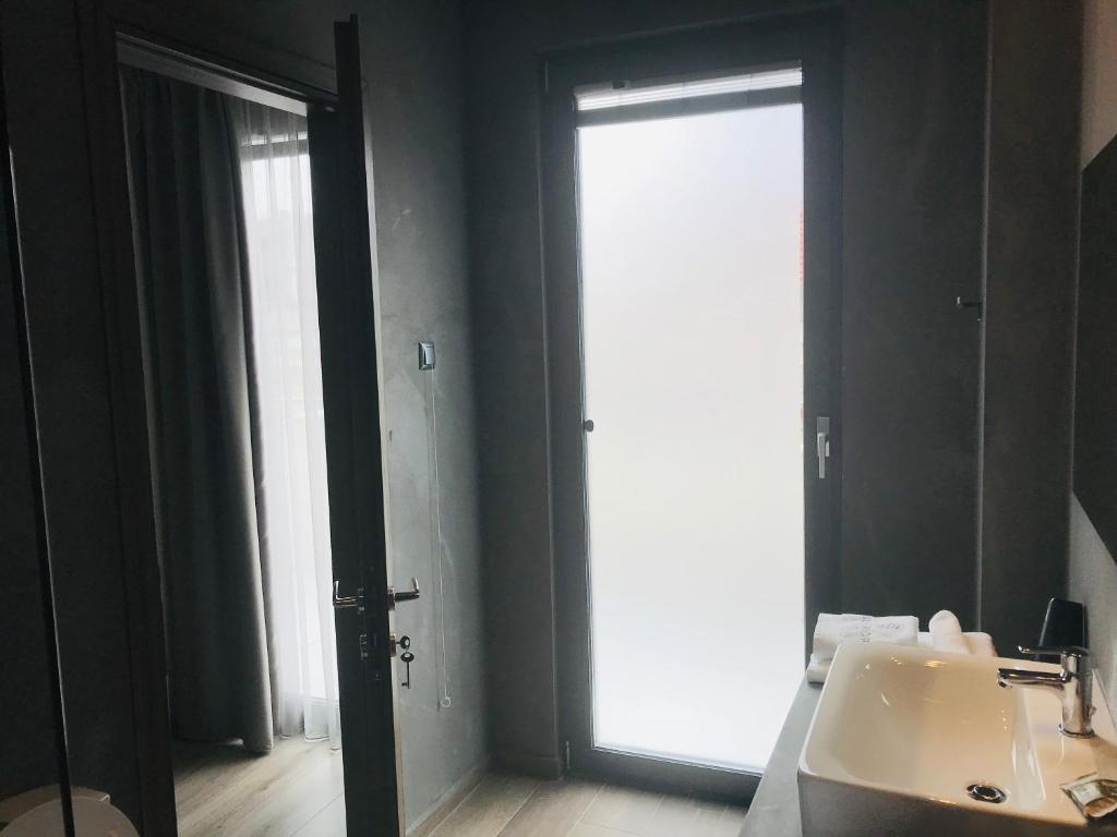 Superior One Boutique Hotel - Resim 14