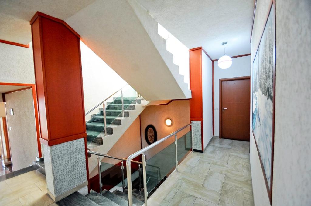 Fotografie z fotogalerie ubytování Hotel Lubjana v destinaci Tirana
