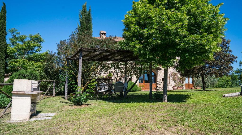 A garden outside La Casa del Contadino