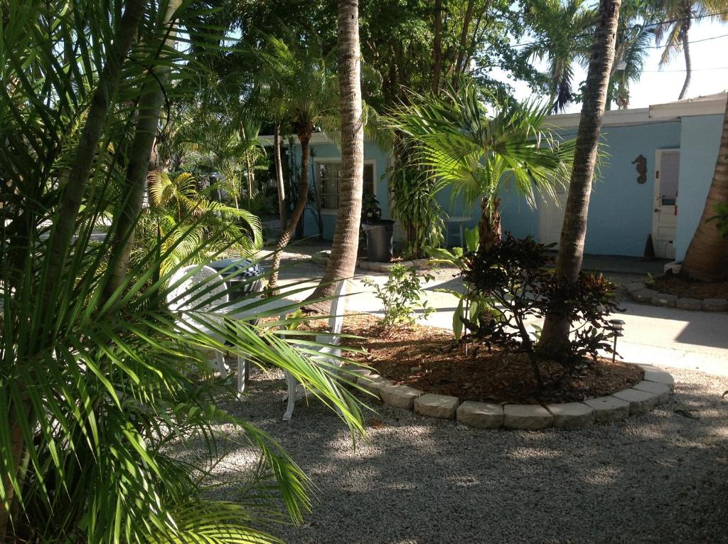 Zahrada ubytování Seafarer Key Largo Resort and Beach